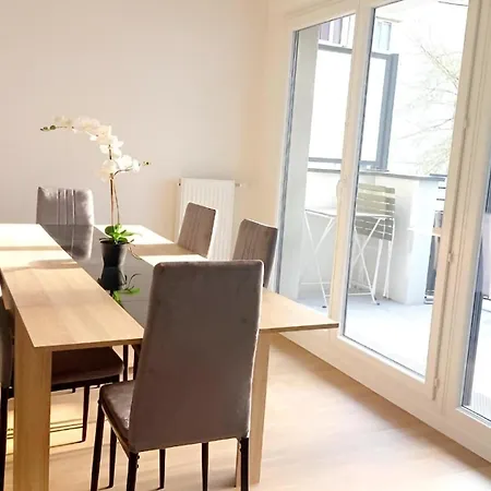 Belle Ideale Pour Femme, Dans Magnifique De 3 Ch - Colocation Appartement Thiais